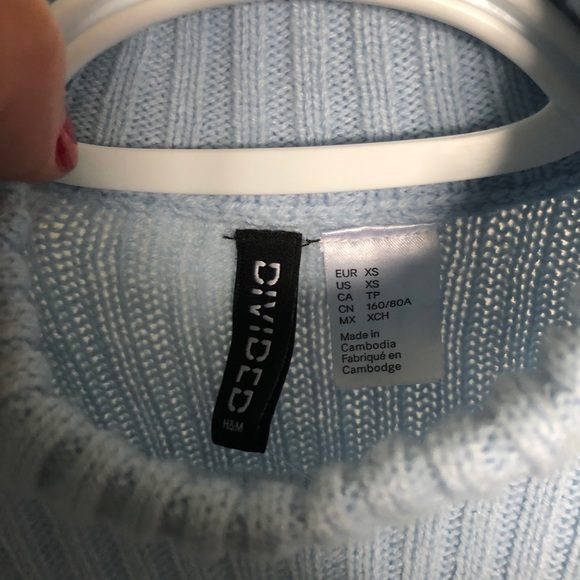 H&M Sweater - Picture 4 of 4